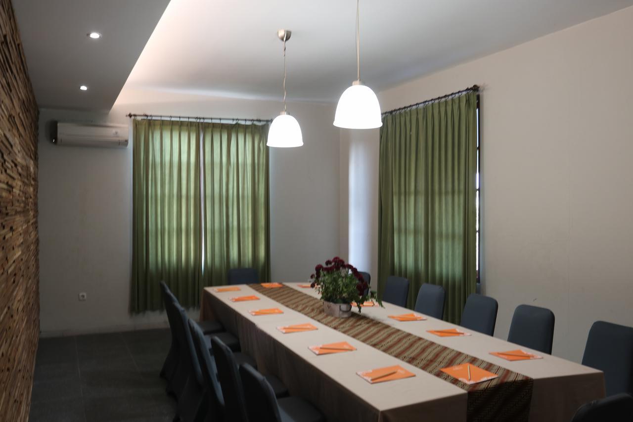Warisan Heritage Boutique Hotel Solo Buitenkant foto