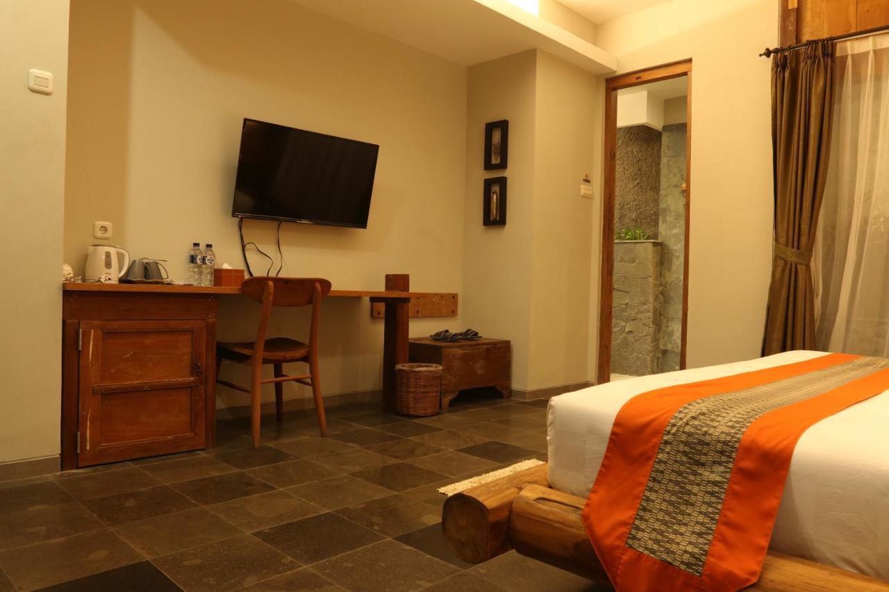 Warisan Heritage Boutique Hotel Solo Buitenkant foto