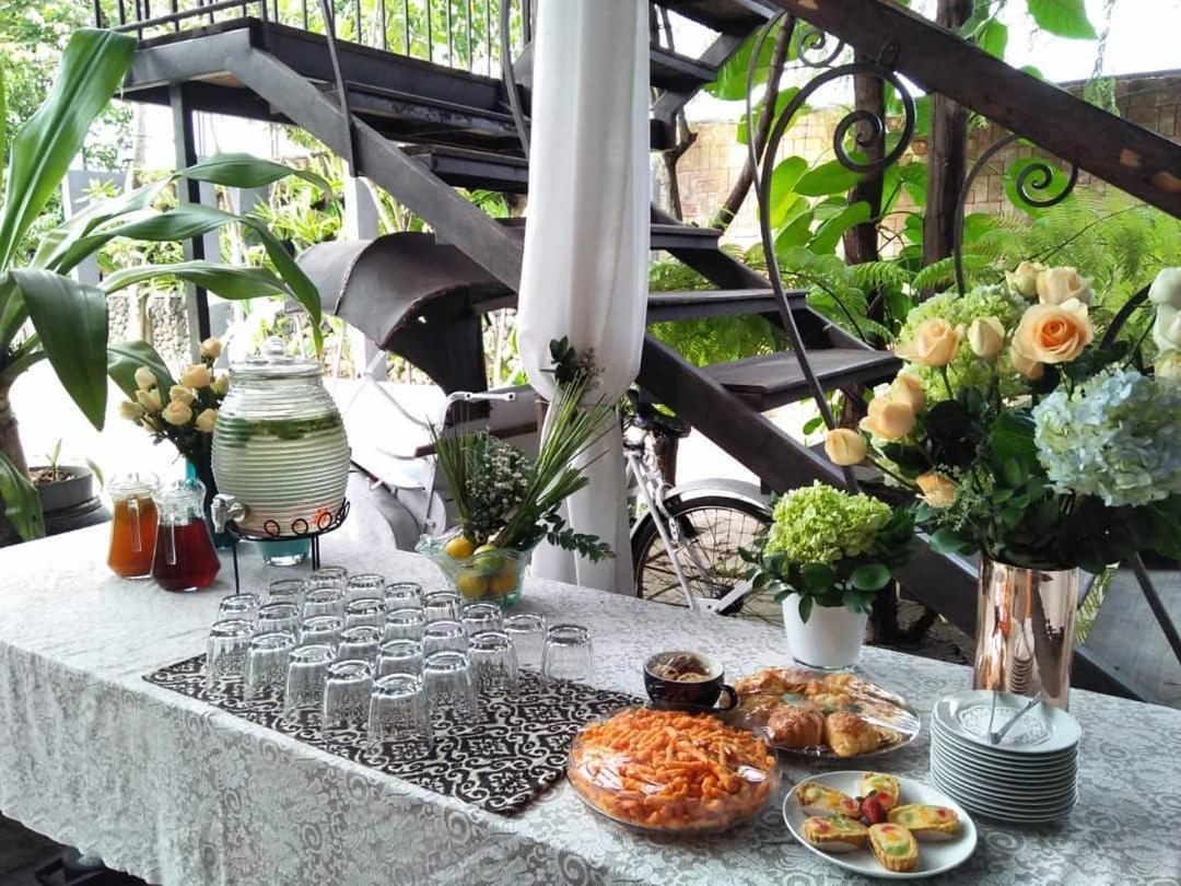 Warisan Heritage Boutique Hotel Solo Buitenkant foto