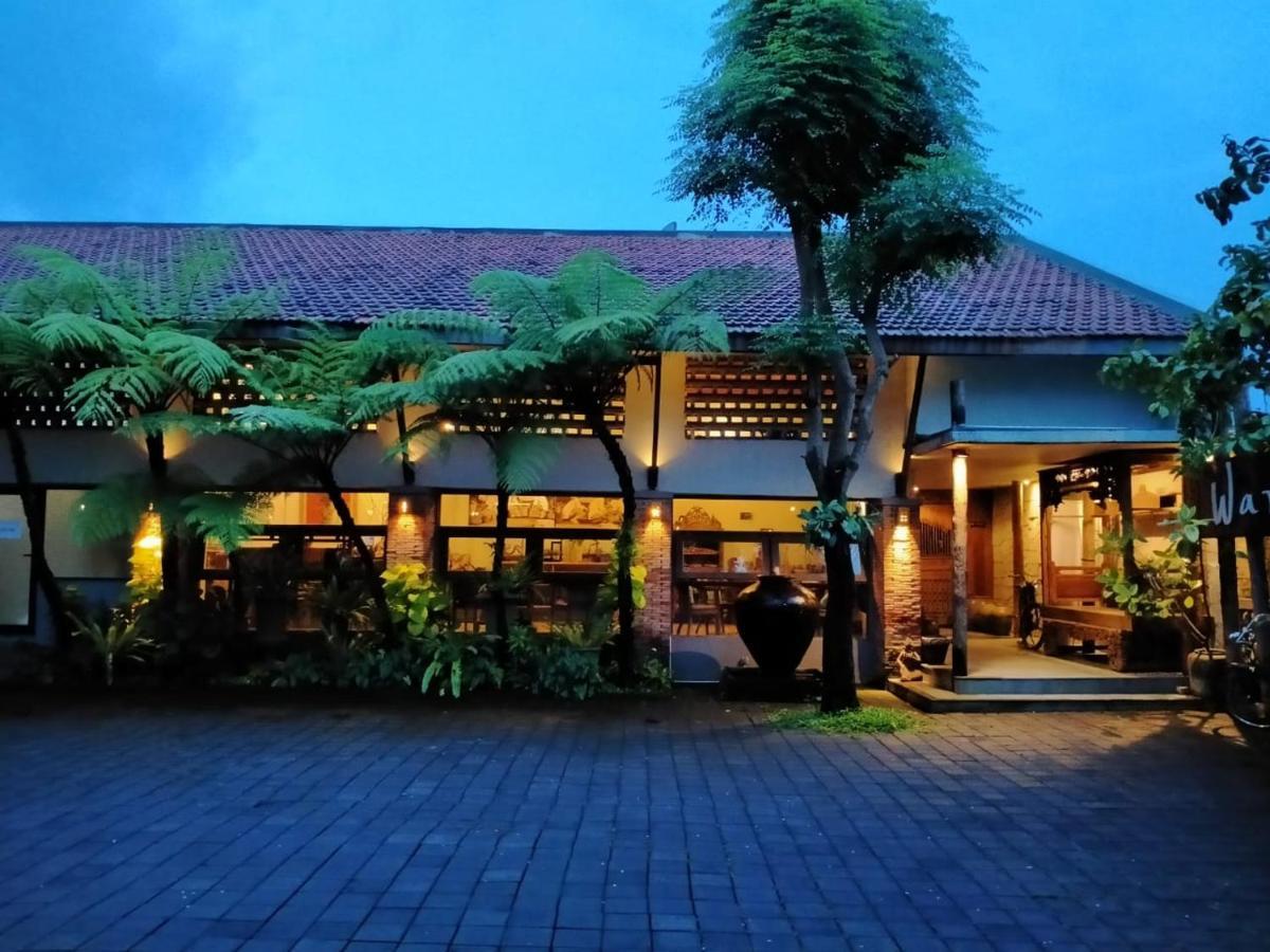 Warisan Heritage Boutique Hotel Solo Buitenkant foto